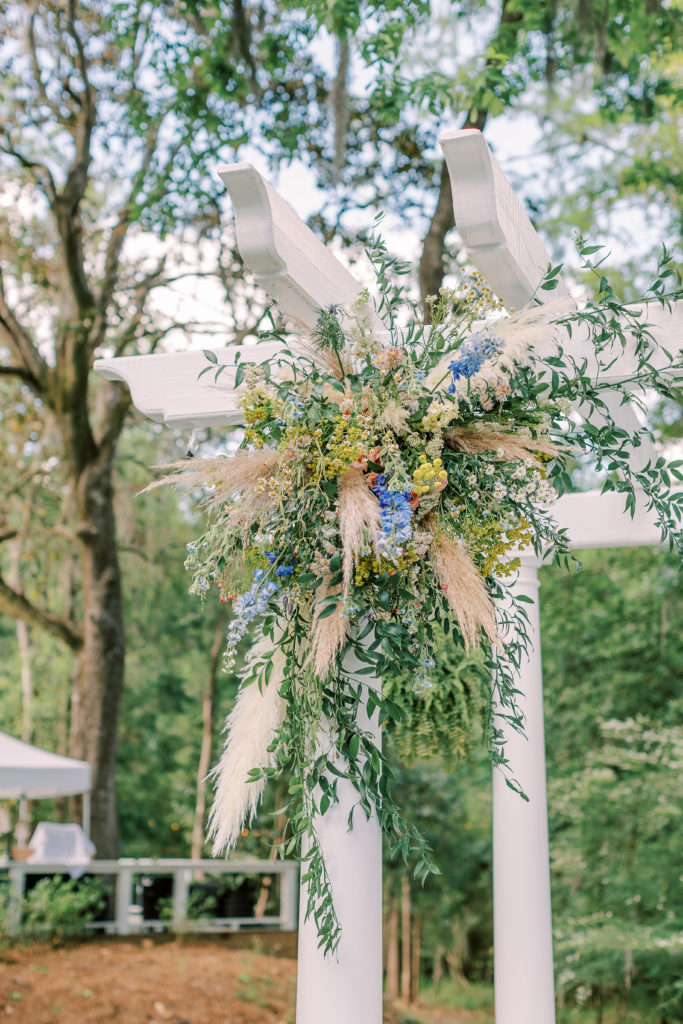 oakwood lace and co wedding flowers