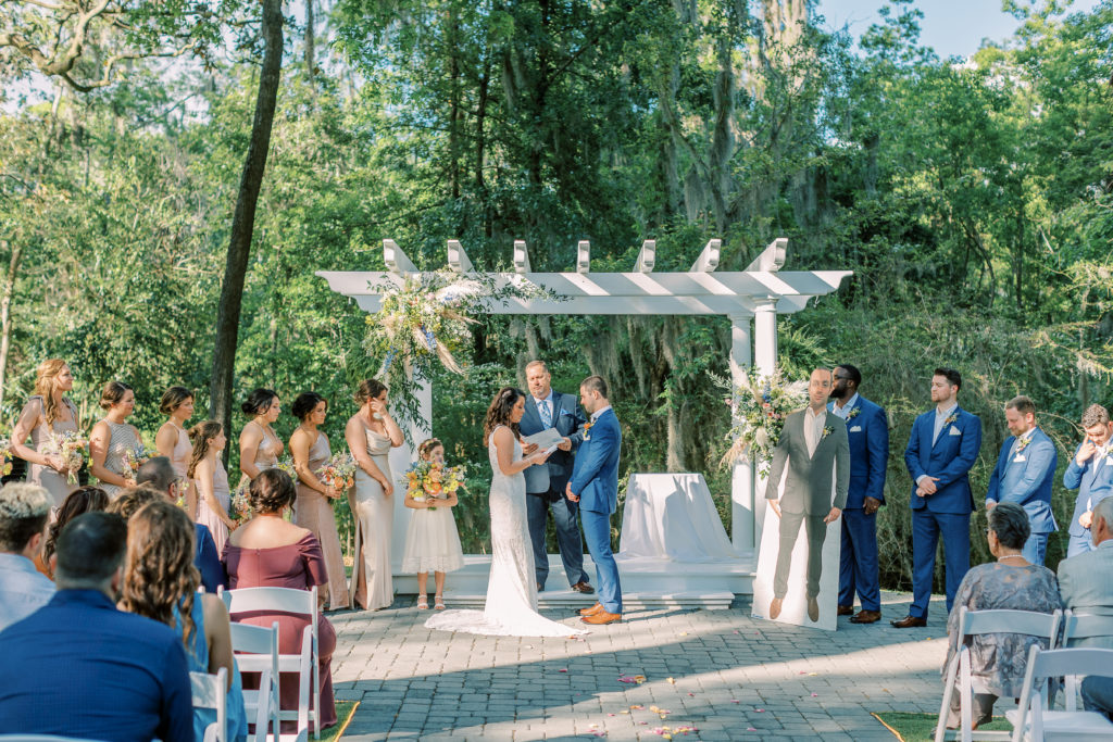 savannah outdoors wedding
