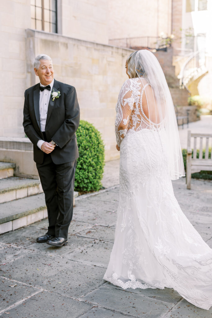 bride and father