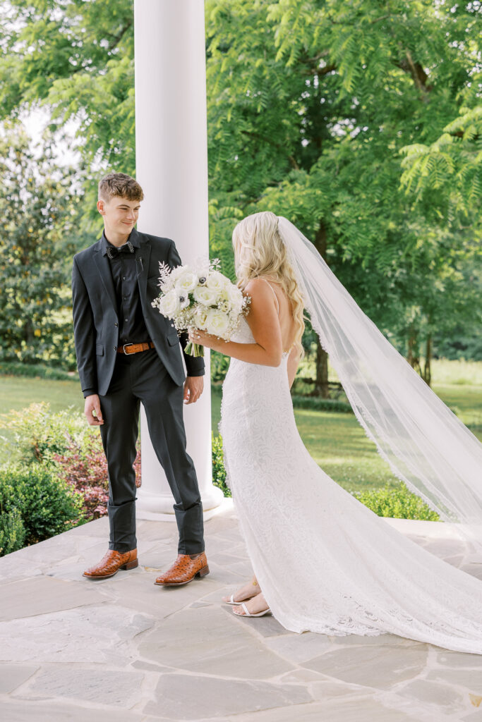 bride and her brother first look