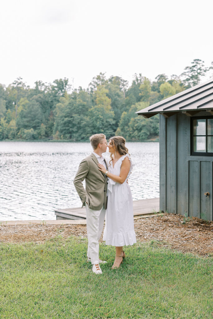 engagement session at the Sandy Creek Barn on Lake Oconee in Reynolds, Georgia