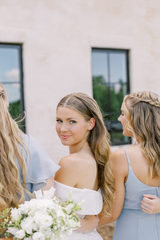 bride and her bridesmaids