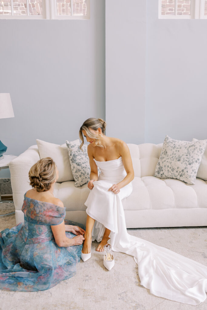 bride and her mom getting ready