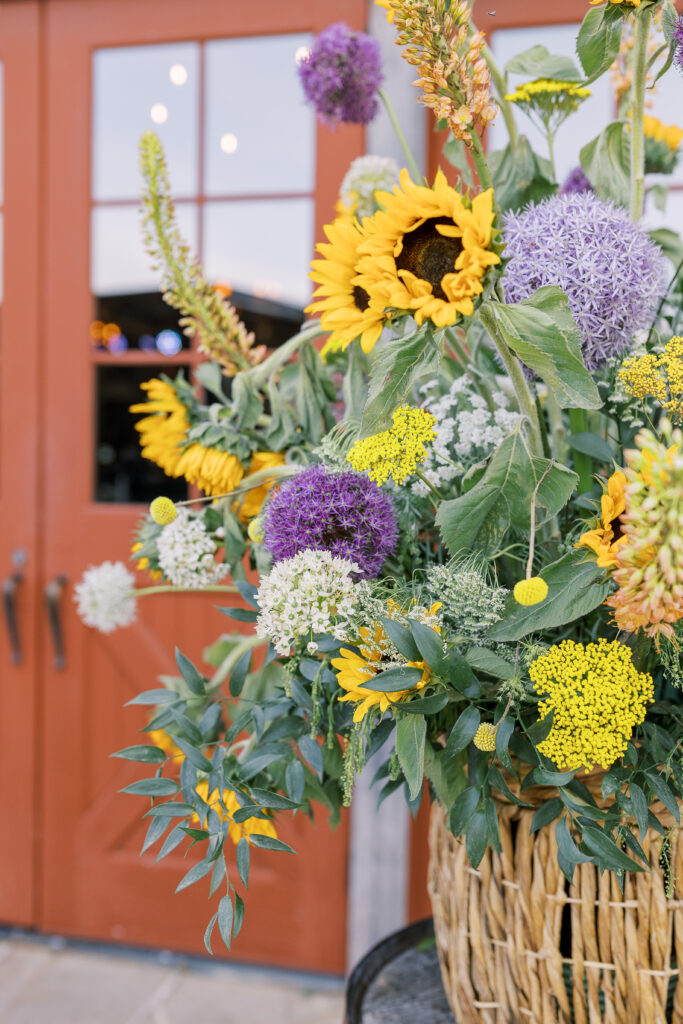sunflower floral arrangement