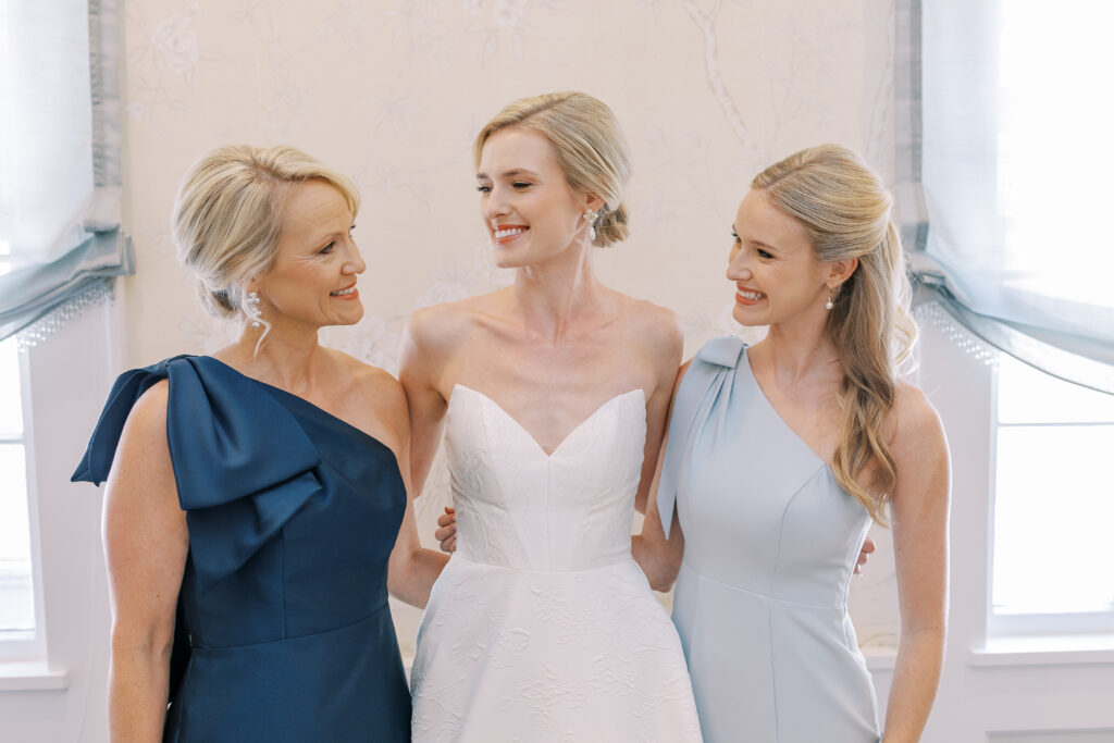 bride with mom and sister
