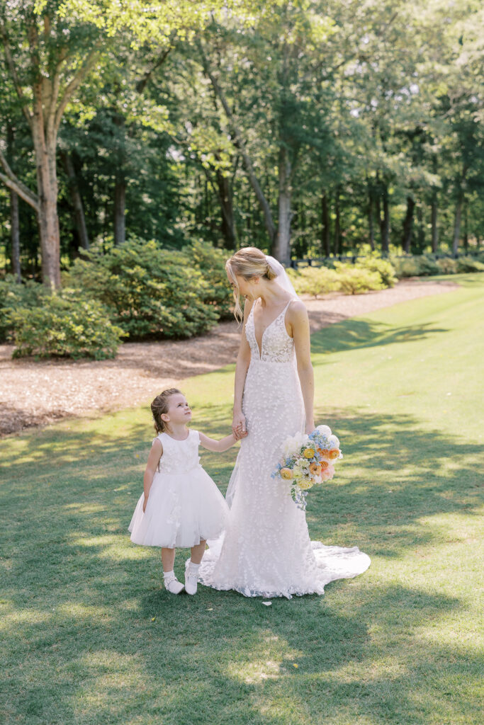 bride and flower girl