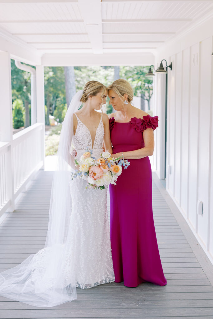 bride and her mom