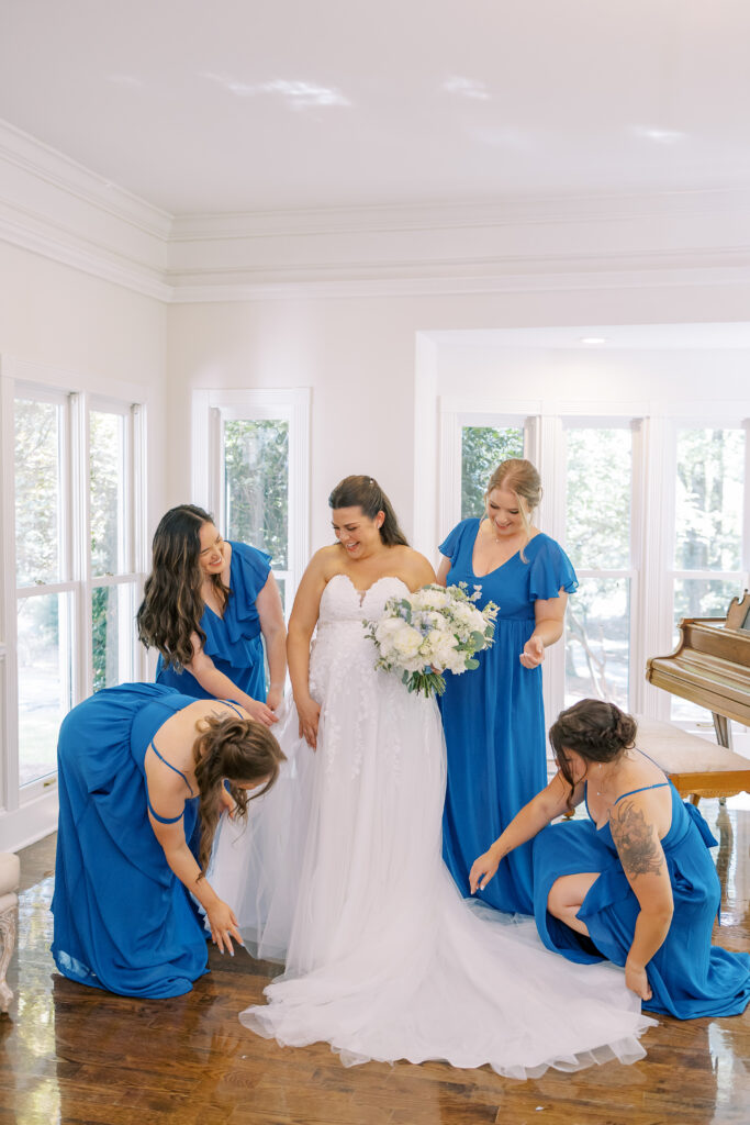 bride and her bridesmaids