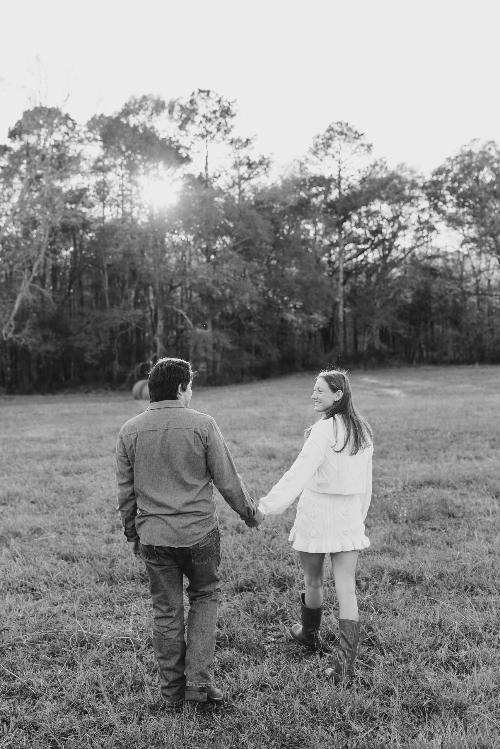 a late fall engagement session in November in Madison, Georgia
