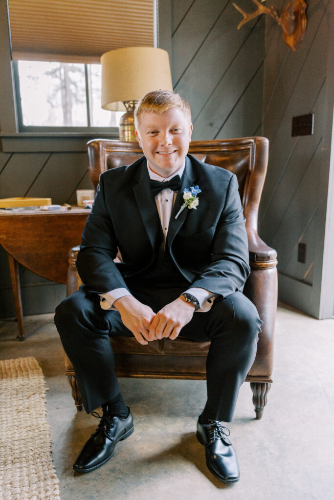 groom portrait