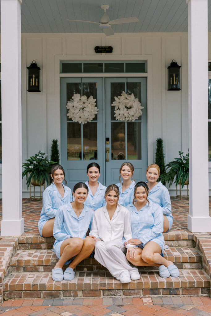 bride and her bridesmaids getting ready