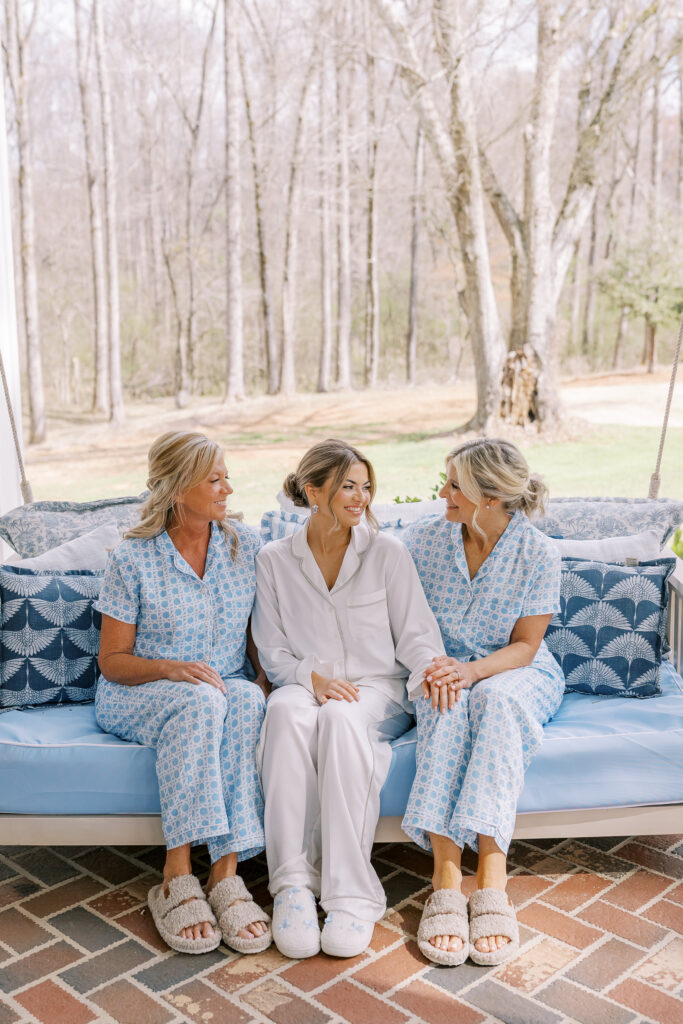 bride and her mom and grandma