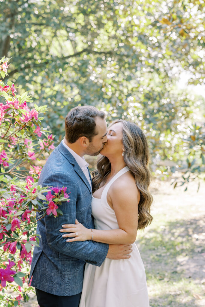 An engagement session of a couple in Charleston, SC