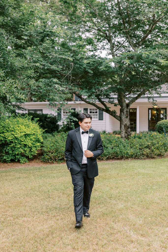 groom portrait