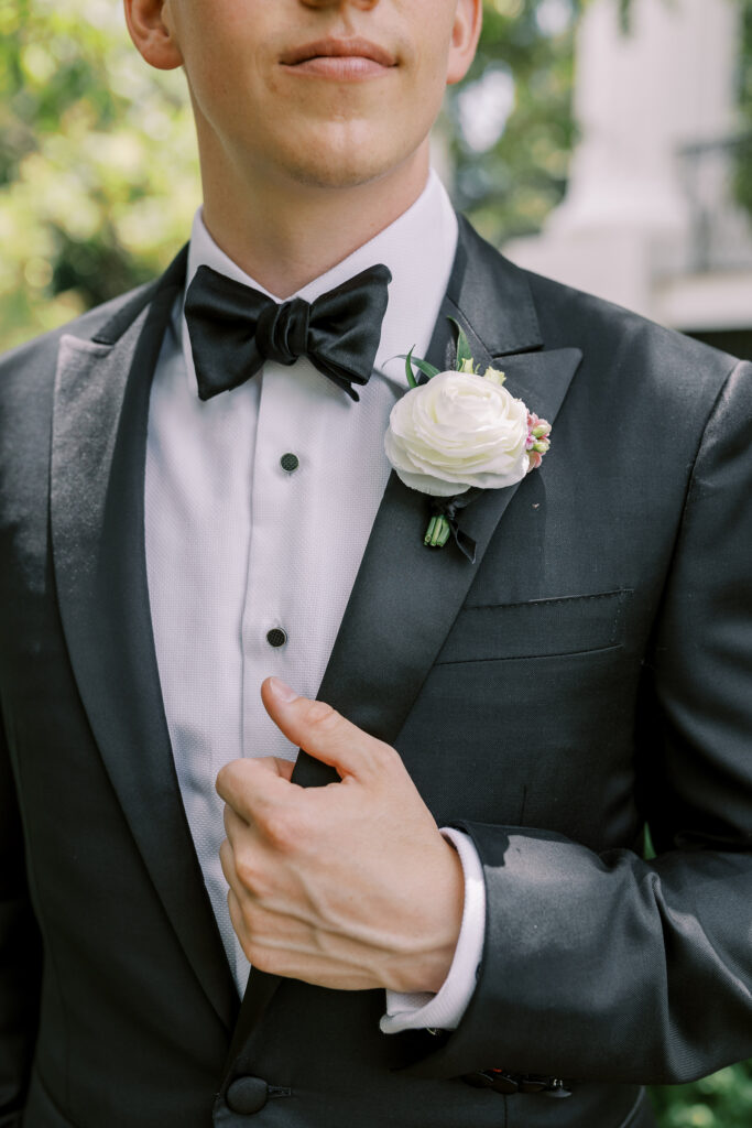 groom portrait
